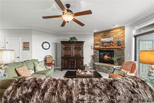127 Trails End, Sugar Mountain, NC 28604 - Photo 4
