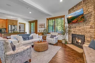 52 Eagle Cottage Ln, Banner Elk, NC 28604 - Photo 2