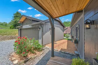 338 Woodbriar Drive, Sugar Grove, NC 28679 - Photo 10