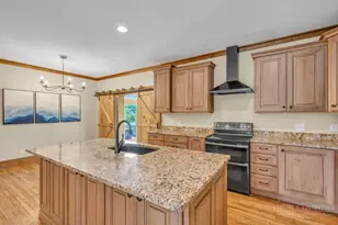 338 Woodbriar Dr, Sugar Grove, NC 28679 - Photo 2