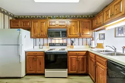 170 Crest View Lane #200-F, Sugar Mountain, NC 28604 - Photo 14