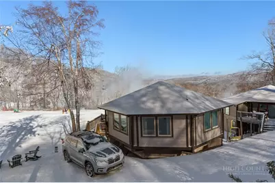 630 Briarcliff, Sugar Mountain, NC 28604 - Photo 2