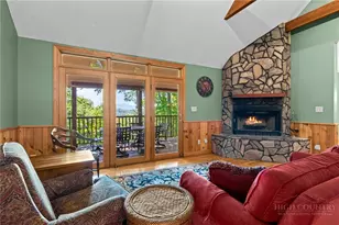 365 Peacock Dr, Blowing Rock, NC 28605 - Photo 4