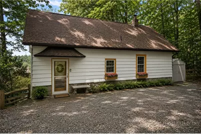 421 Sourwood Lane, Blowing Rock, NC 28605 - Photo 2