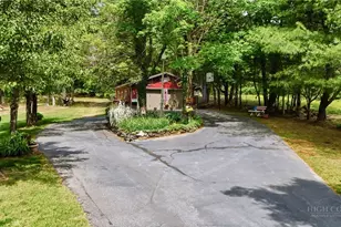 3497 Blue Creek Rd, Lenoir, NC 28645 - Photo 34