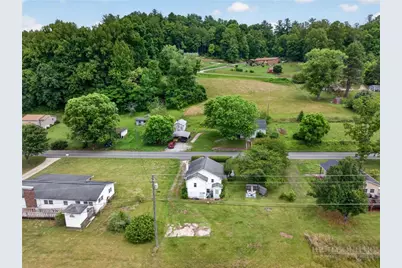 1327 Nc Highway 268 Highway, Lenoir, NC 28645 - Photo 48
