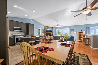 215 N Pinnacle Ridge Road, Beech Mountain, NC 28604 - Photo 14