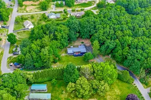 206 Oak Grove Cir, Jefferson, NC 28640 - Photo 4