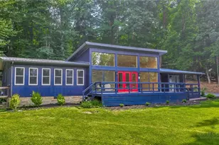 206 Oak Grove Cir, Jefferson, NC 28640 - Photo 2