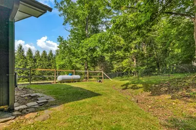 206 Oak Grove Circle, Jefferson, NC 28640 - Photo 34