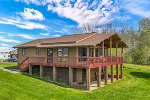 294 Old Ridge Rd, Crumpler, NC 28617 - Photo 2