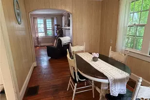 202 Academy St, Jefferson, NC 28640 - Photo 10