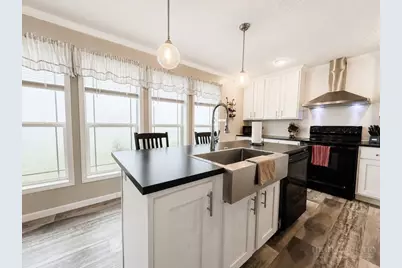 712 Continental Avenue, Ennice, NC 28623 - Photo 8