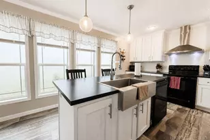 712 Continental Ave, Ennice, NC 28623 - Photo 8