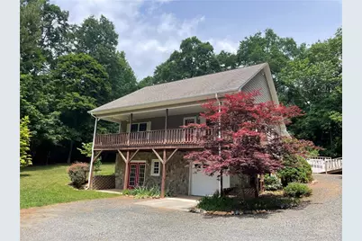 218 Jeannette Glen, West Jefferson, NC 28694 - Photo 2