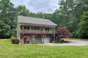 218 Jeannette Glen, West Jefferson, NC 28694 - Photo 4