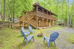 113 Poplar Dr, Beech Mountain, NC 28604 - Photo 2