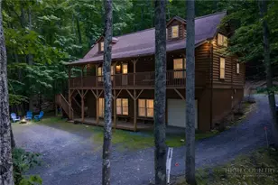 113 Poplar Dr, Beech Mountain, NC 28604 - Photo 1