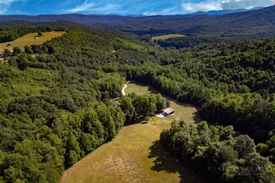 5712 Summit Road, Purlear, NC 28665 - Photo 2