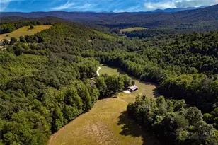 5712 Summit Rd, Purlear, NC 28665 - Photo 2
