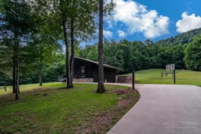 5712 Summit Road, Purlear, NC 28665 - Photo 48