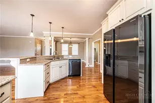 379 Horseshoe Bend Rd, Hudson, NC 28638 - Photo 10