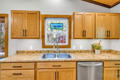 501 Eagle Nest Lane, Fleetwood, NC 28626 - Photo 10