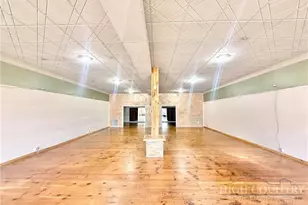 113 N Jefferson Ave, West Jefferson, NC 28694 - Photo 4