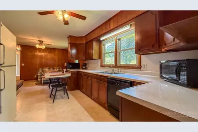 256 Wickzola Lane, West Jefferson, NC 28694 - Photo 2