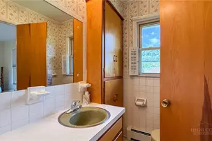 256 Wickzola Ln, West Jefferson, NC 28694 - Photo 10