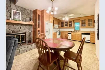 3065 Elk Park Highway, Newland, NC 28657 - Photo 16