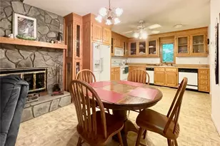 3065 Elk Park Hwy, Newland, NC 28657 - Photo 16