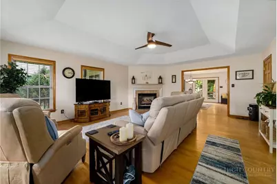 353 Woodbriar Drive, Sugar Grove, NC 28679 - Photo 6