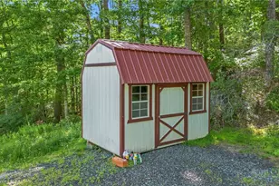 324 Hidden Spring Rd, West Jefferson, NC 28694 - Photo 36