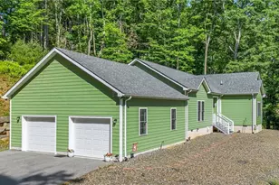 324 Hidden Spring Rd, West Jefferson, NC 28694 - Photo 2