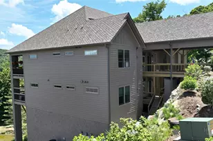 164 Ridgeline Dr, Sugar Mountain, NC 28604 - Photo 2