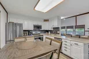 106 Kick Turn Ln, Beech Mountain, NC 28604 - Photo 10