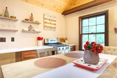 9440 Blackberry Road, Lenoir, NC 28645 - Photo 10