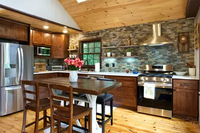 9440 Blackberry Road, Lenoir, NC 28645 - Photo 8
