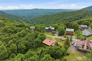 276 Four Diamond Dr, Seven Devils, NC 28604 - Photo 38