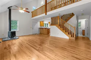 239 Honeysuckle Ln, Lansing, NC 28643 - Photo 8