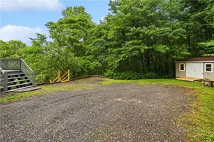 239 Honeysuckle Ln, Lansing, NC 28643 - Photo 40