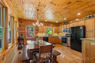 211 Wades Ln, Vilas, NC 28692 - Photo 12