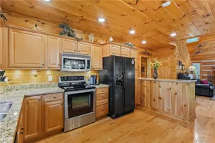 211 Wades Ln, Vilas, NC 28692 - Photo 16