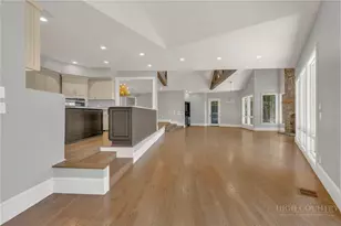 1122 Summit Park Dr, Banner Elk, NC 28604 - Photo 18