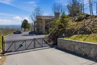 5970 Blowing Rock Boulevard #12, Lenoir, NC 28645 - Photo 6