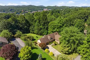 304 Glendale Dr, Boone, NC 28607 - Photo 8
