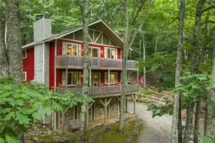 115 S Hickory Ln, Beech Mountain, NC 28604 - Photo 2