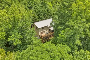 3947 Blackberry Crest Ln, Lenoir, NC 28645 - Photo 2