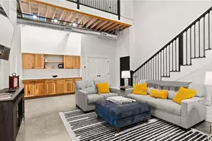 215 S Jefferson Station Pl, West Jefferson, NC 28694 - Photo 6